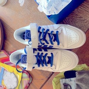 Adidas forum APB 84 low 151 -500 cream and white brand new